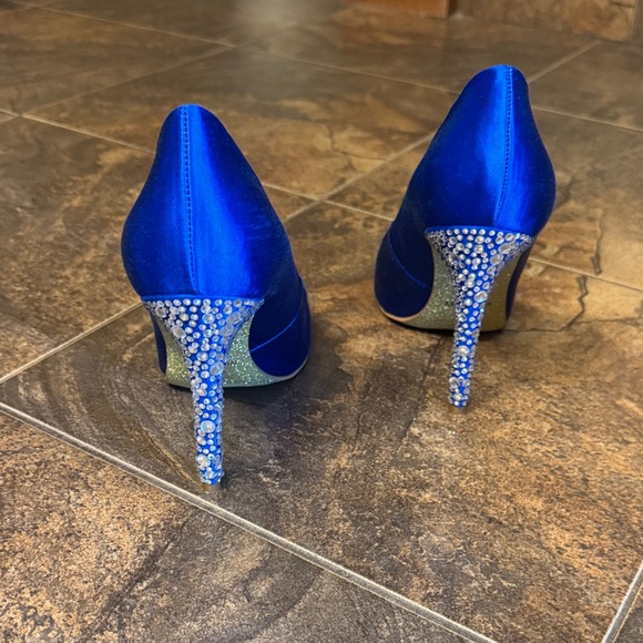 Nine West Royal Blue Satin Heels - Picture 3 of 10